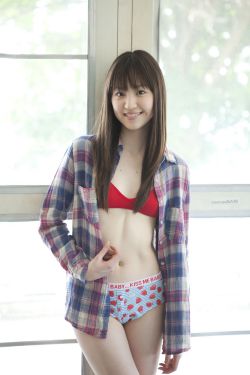 美女扒尿口